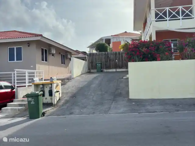 Location de Vacances Curaçao, Banda Abou (ouest), Fontein, appartement - Sonrisa Curaçao, Horizons Stationnement 1