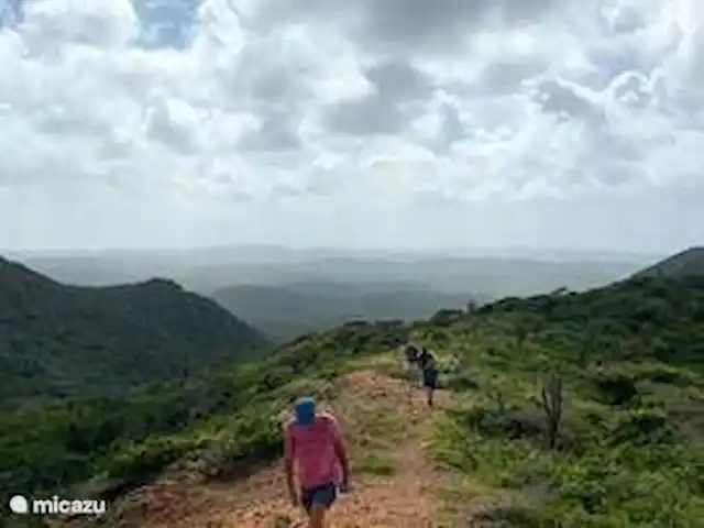 Location de Vacances Curaçao, Banda Abou (ouest), Fontein, appartement - Sonrisa Curaçao, Horizons Faites de belles randonnées et découvrez la belle nature de Curaçao