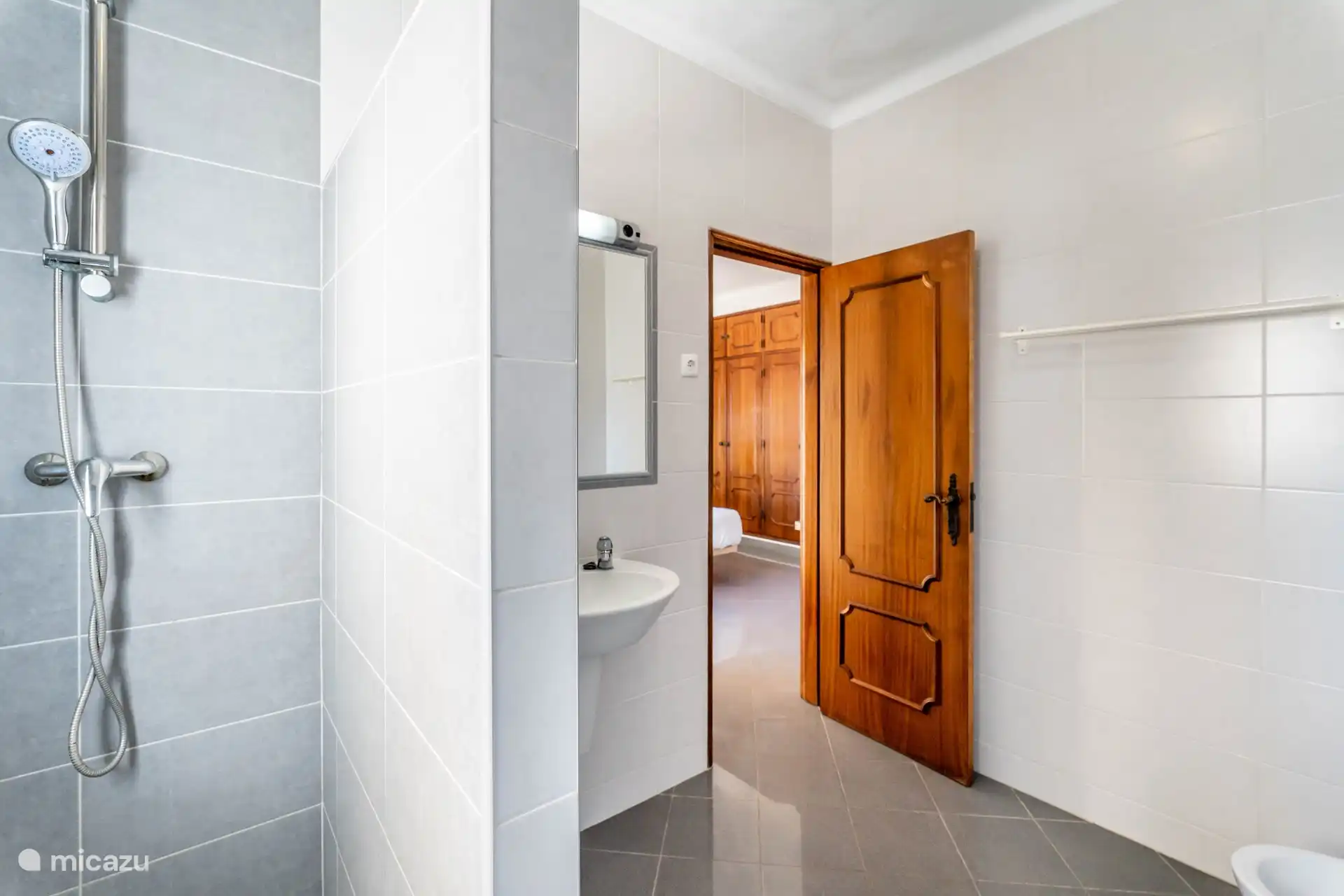 Badezimmer Suite von Schlafzimmer 4