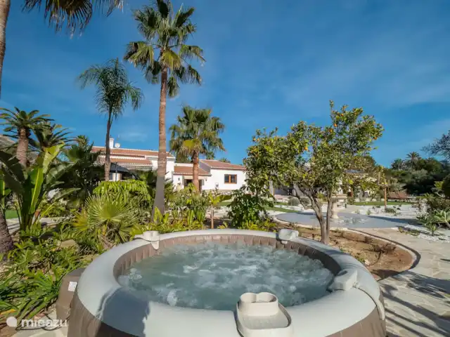 Casa Dory huren in Spanje, Costa Blanca, Jávea - villa Het bubbelbad in de tuin.