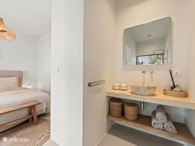 Villa Zensa - Jan Thiel | Curaçao, Banda Ariba (est), Brakkeput Abou - villa La salle de bain attenante.