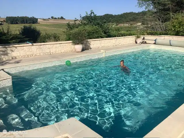 gîte / cottage huren in Frankrijk, Dordogne, Ribagnac – Les Crocus - Le Studio De avond valt na opnieuw een warme dag.