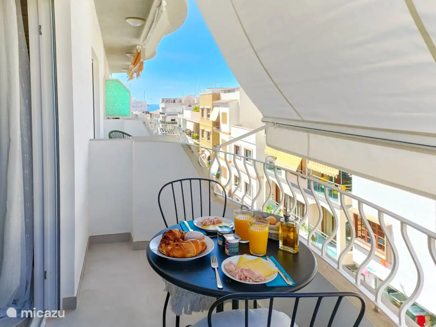 Balcon dans le salon