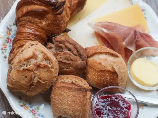 Pyrénées Passions - Le Mont Valier | France, Haute-Garonne, Estadens - gîte / cottage Passions des Pyrénées | Petit déjeuner | service de pain