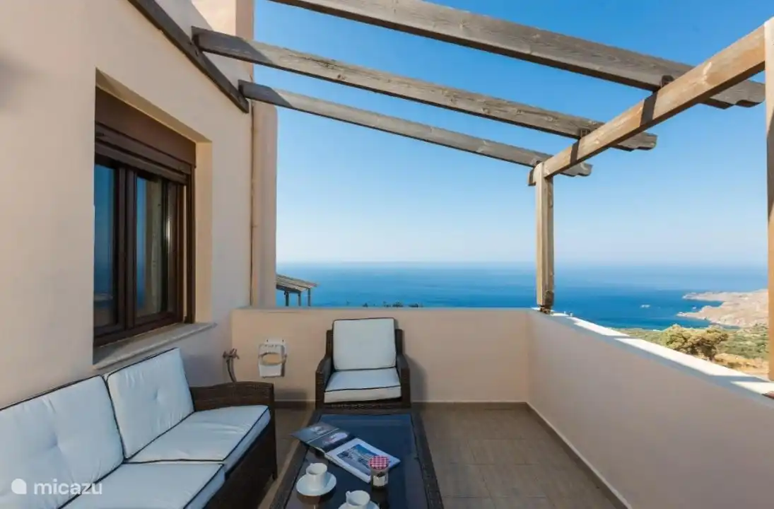 Balkon mit Meerblick