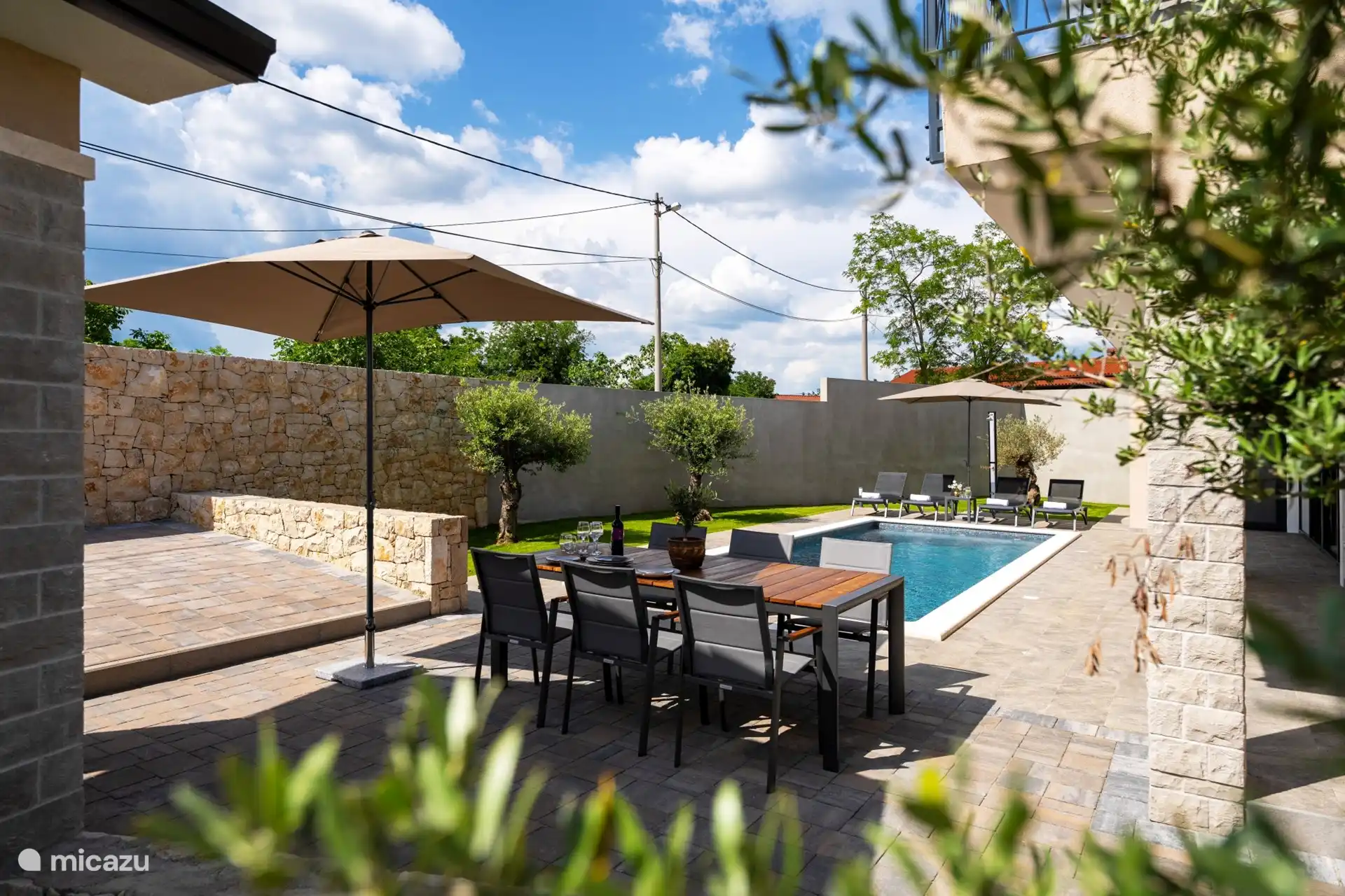 Privater Swimmingpool