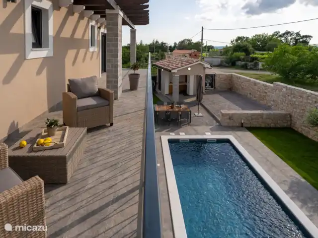 Villa Oliveto en Croacia, Istria, Labin - villa piscina