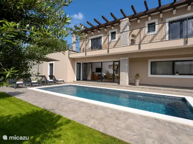 Villa Oliveto en Croacia, Istria, Labin - villa Piscina privada