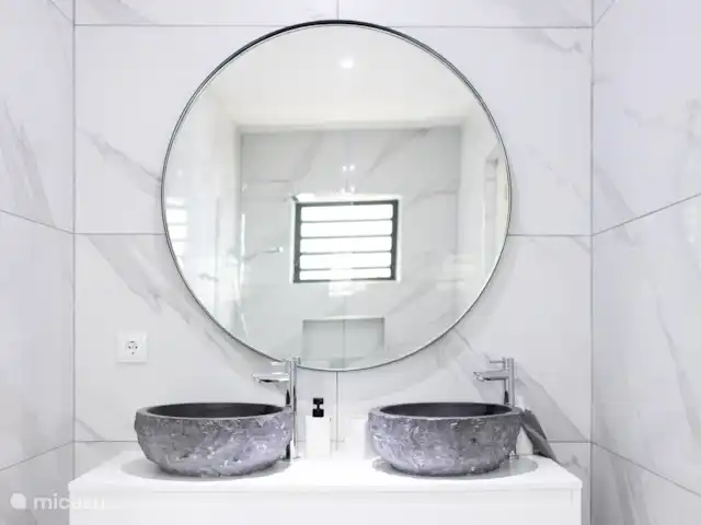 Mambo One B en Curazao, Banda Arriba (este), Mambo Beach - apartamento Baño 1