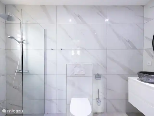 Mambo One B en Curazao, Banda Arriba (este), Mambo Beach - apartamento Baño 1