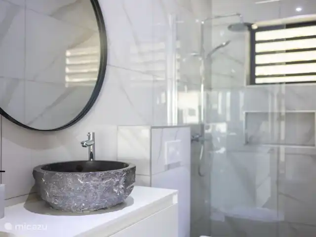 Mambo One B en Curazao, Banda Arriba (este), Mambo Beach - apartamento Baño 2