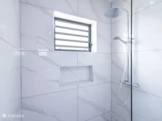 Mambo One B en Curazao, Banda Arriba (este), Mambo Beach - apartamento Baño 2