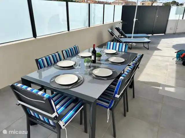 Casa de Mariquita | Espagne, Murcia, Santiago de la Ribera - maison de vacances Le déjeuner à l’extérieur est toujours le max..