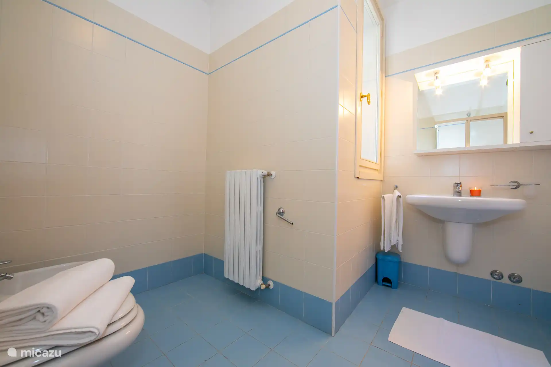 Badezimmer im Erdgeschoss