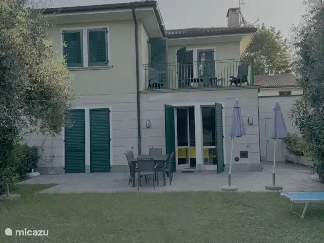 Villa Rosa Lac de Lugano | Italie, Lacs italiens , Porlezza - maison de vacances Vue de face de la maison