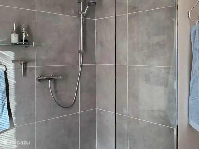 Trémouille en Francia, Dordoña, Saint-Geniès - casa vacacional Baño en suite