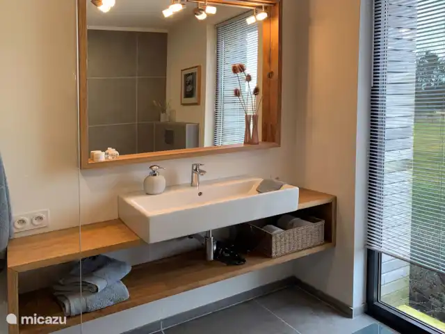 Trémouille en Francia, Dordoña, Saint-Geniès - casa vacacional Baño en suite
