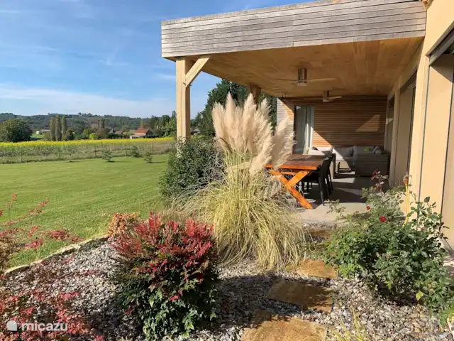 Trémouille en Francia, Dordoña, Saint-Geniès - casa vacacional Terraza cubierta lado oeste