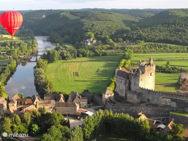 Trémouille en Francia, Dordoña, Saint-Geniès - casa vacacional Vista de Beynac hacia Castelnaud