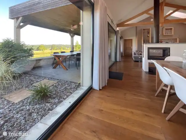Trémouille en Francia, Dordoña, Saint-Geniès - casa vacacional Vista de la terraza desde una esquina