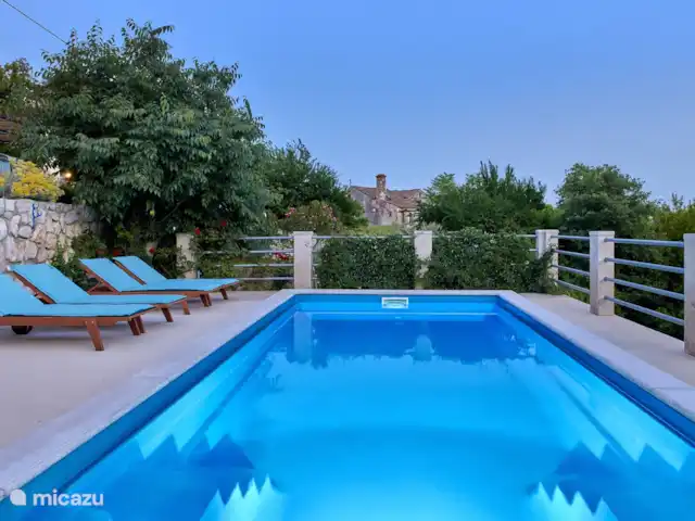 Villa Suzi huren in Kroatië, Istrië, Plomin - villa zwembad