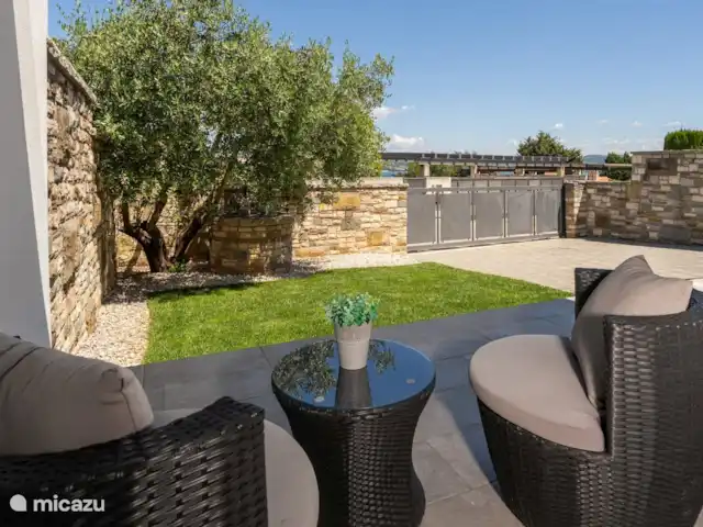 Villa Aurora huren in Kroatië, Istrië, Umag - villa tuin