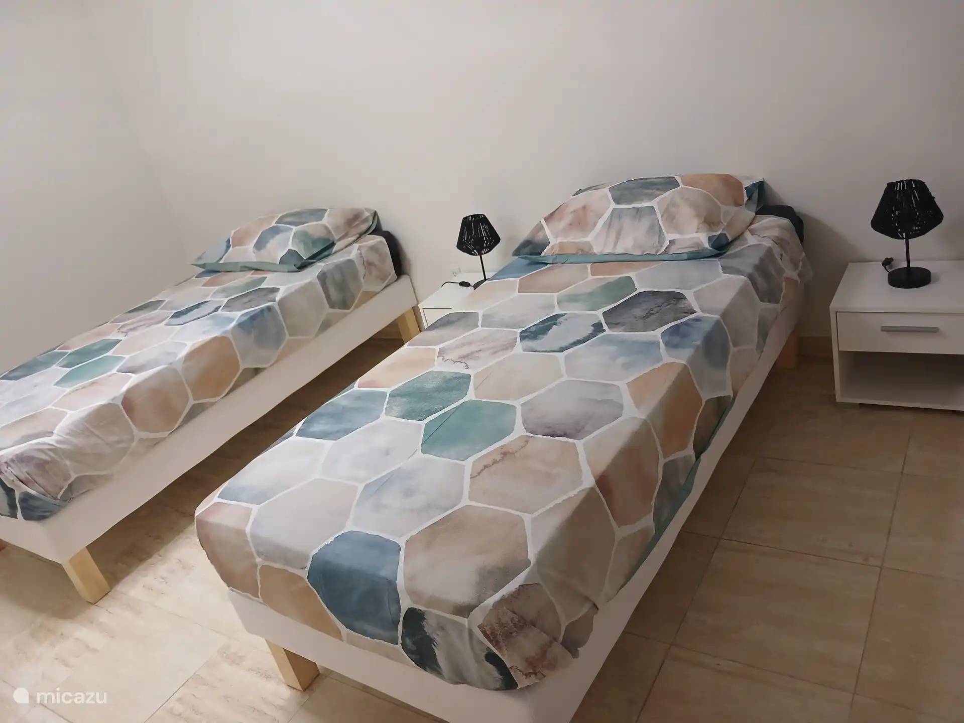 3º Dormitorio con 2 camas individuales
