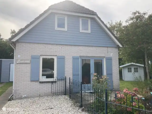 Chisporrotea en Países Bajos, Holanda Meridional, Ouddorp - casa vacacional Frente de la casa