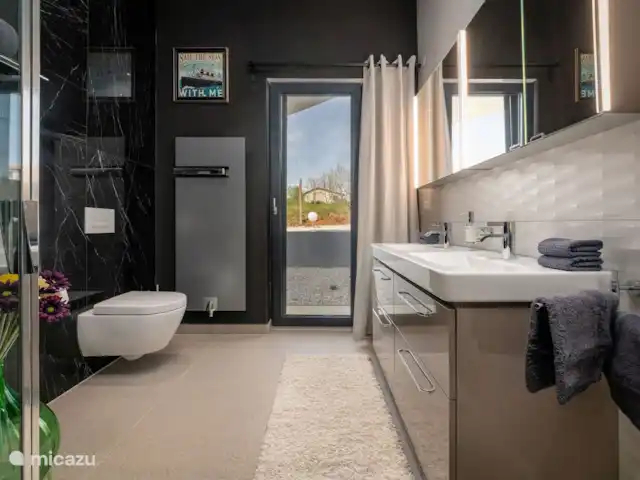 villa en Croacia, Istria, Porec – Villa Corolan baño