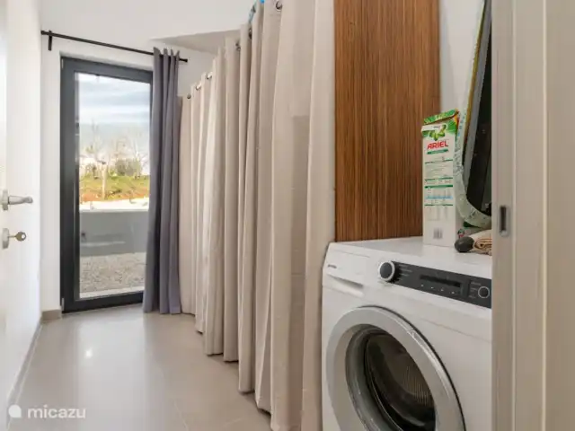 villa en Croacia, Istria, Porec – Villa Corolan lavadora
