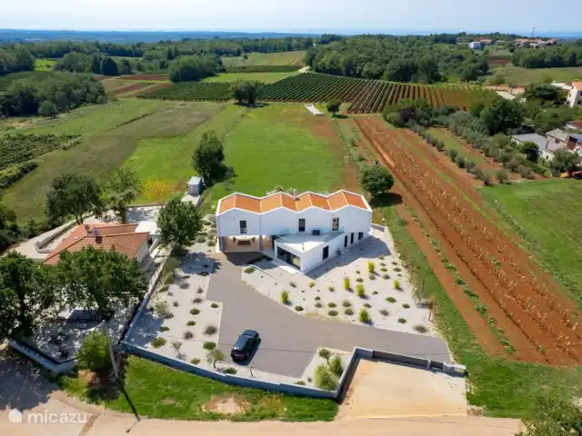 villa en Croacia, Istria, Porec – Villa Corolan Resumen de la villa
