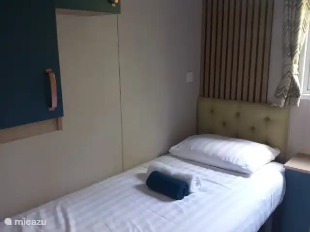 PrinceDélicieux | Pays-Bas, Gueldre, Harderwijk - chalet La chambre dispose de 4 placards, dont deux avec penderie