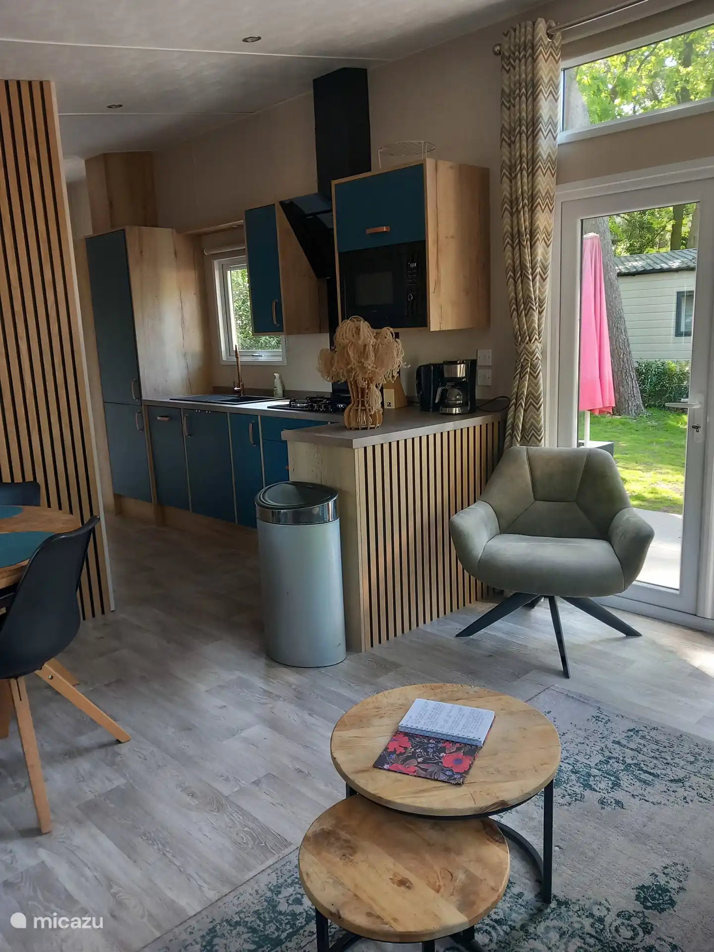 réfrigérateur, congélateur, lave-vaisselle, cafetière, bouilloire, cuisinière, hotte, micro-ondes, inventaire