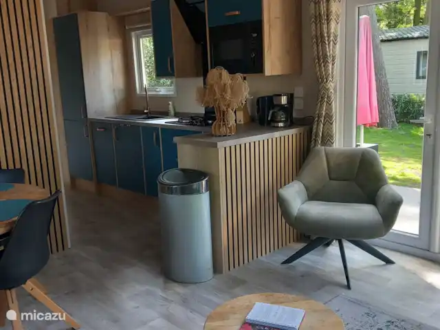 PrinceDélicieux | Pays-Bas, Gueldre, Harderwijk - chalet réfrigérateur, congélateur, lave-vaisselle, cafetière, bouilloire, cuisinière, hotte, micro-ondes, inventaire