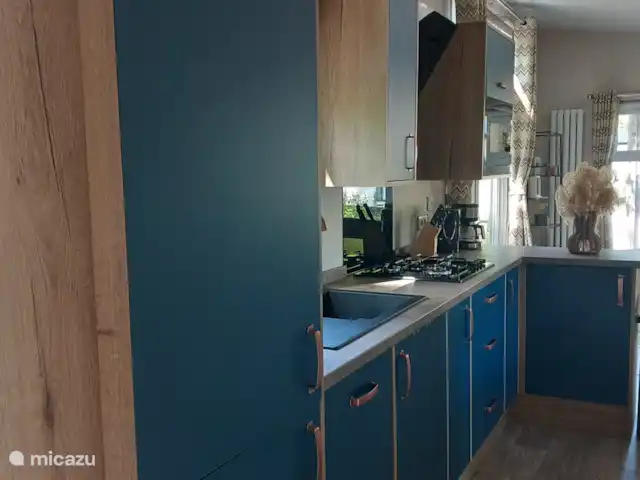 PrinceDélicieux | Pays-Bas, Gueldre, Harderwijk - chalet réfrigérateur, congélateur, lave-vaisselle, cafetière, bouilloire, cuisinière, hotte, micro-ondes, inventaire