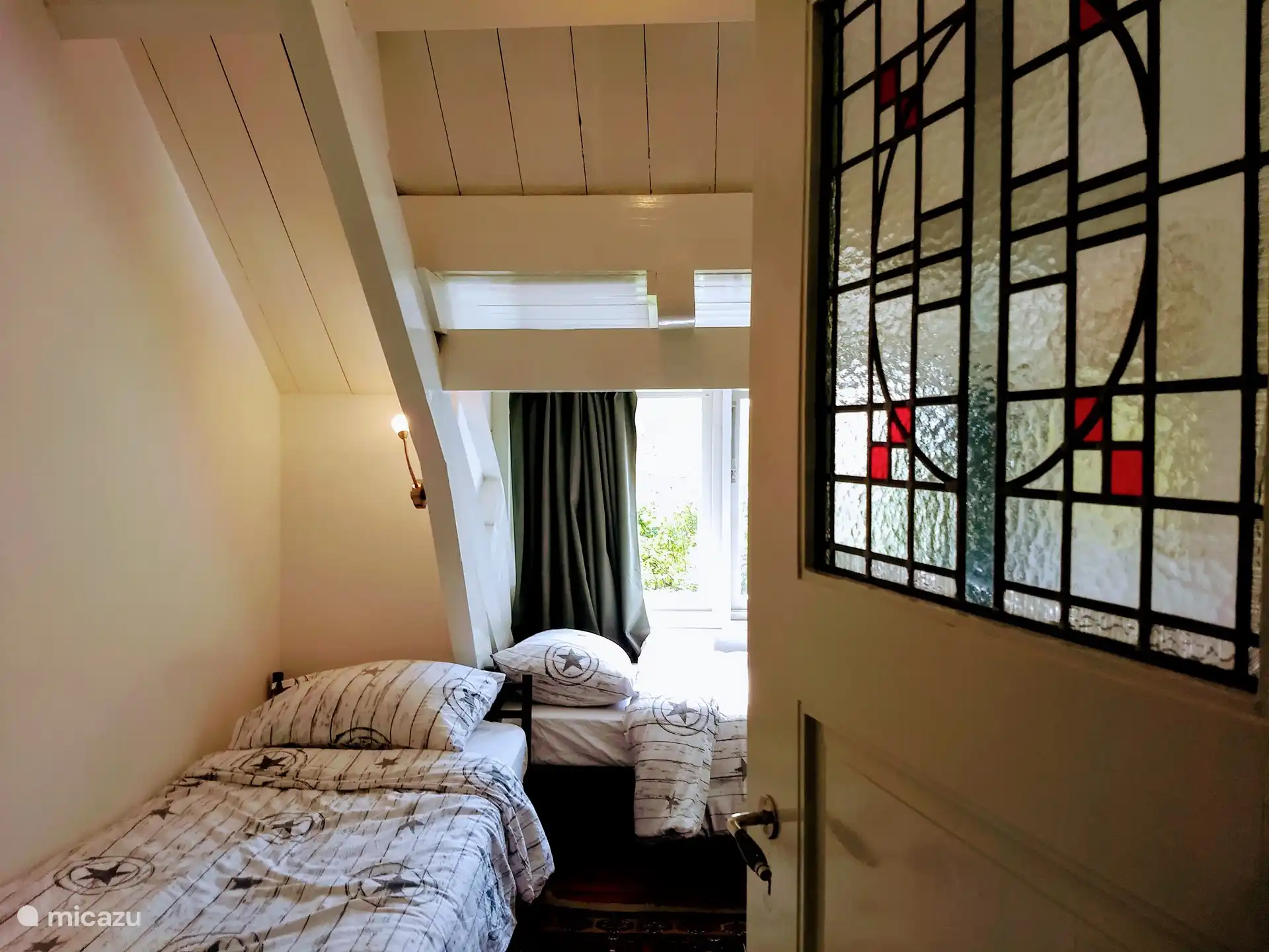 Vom Treppenabsatz aus gesehen.