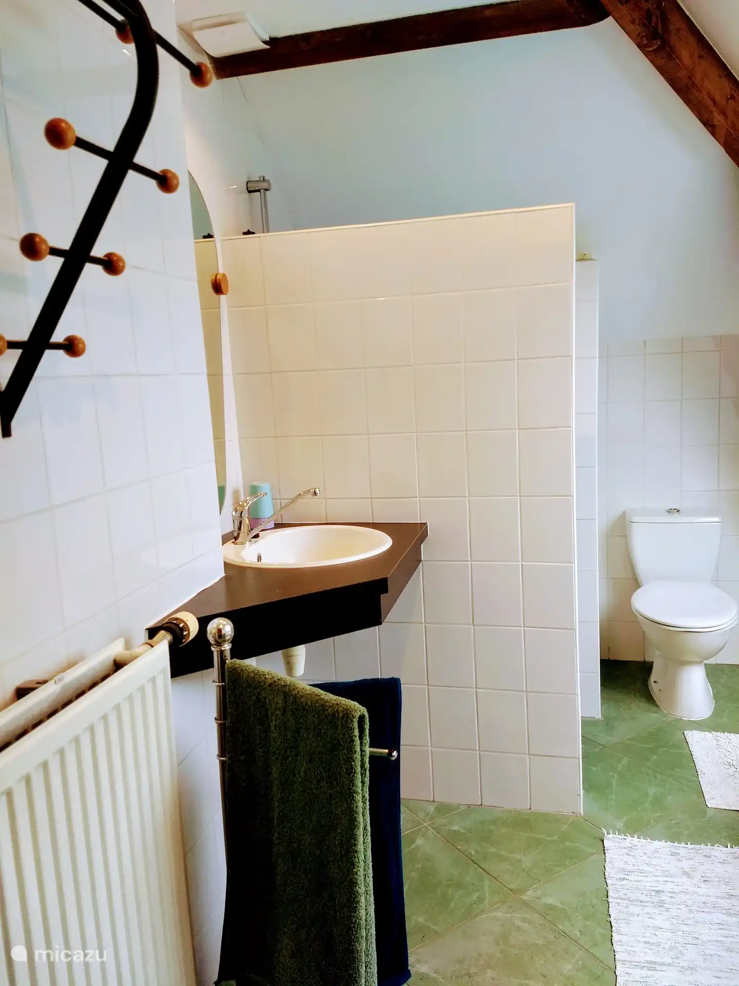 Das Badezimmer im ersten Stock.