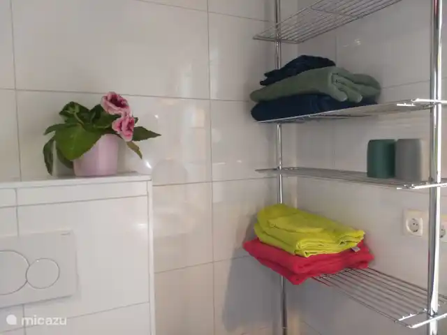 Maison familiale 't Spoorhuis | Pays-Bas, Groningue, Zoutkamp - bungalow Des serviettes peuvent être réservées.