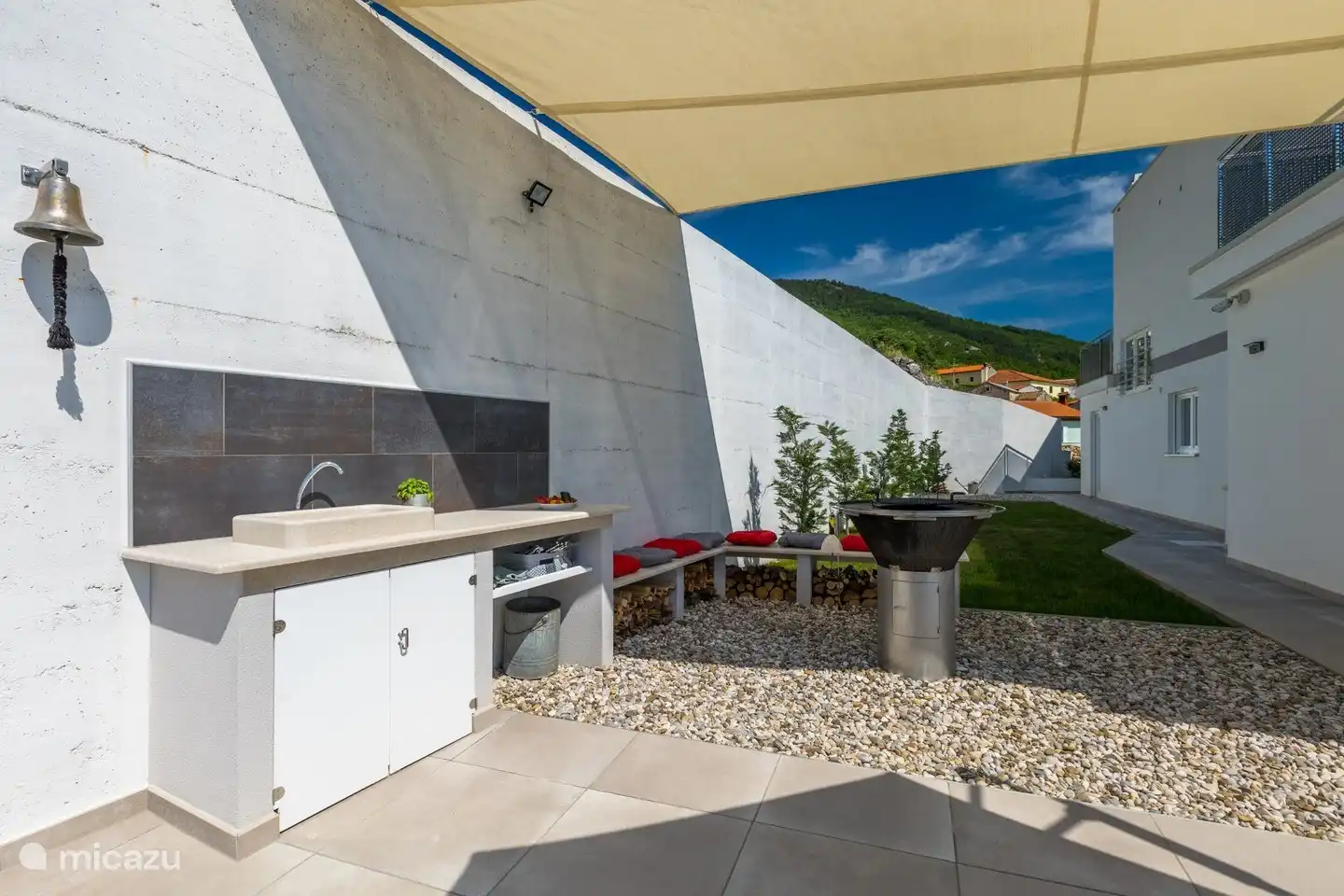 coin salon extérieur