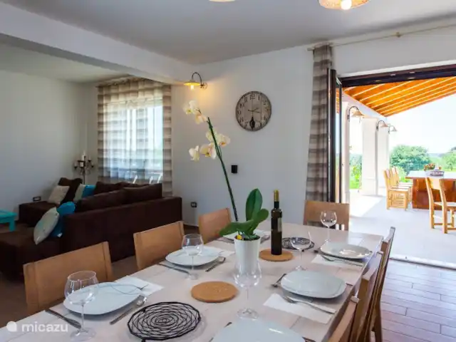 Villa Basici huren in Kroatië, Istrië, Jakovici  - villa eettafel