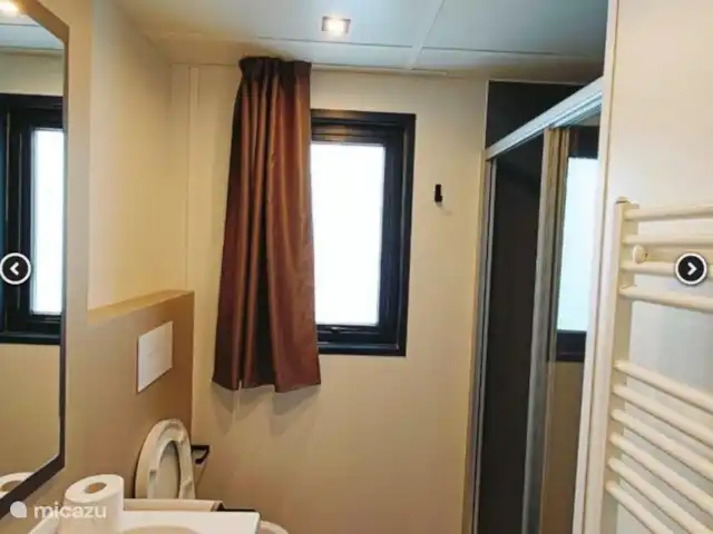 De Uitkijk - Rammelbeek  huren in Nederland, Overijssel, Lattrop - chalet Luxe badkamer met wastafel, toilet, douche en prettig verwarmd met cv