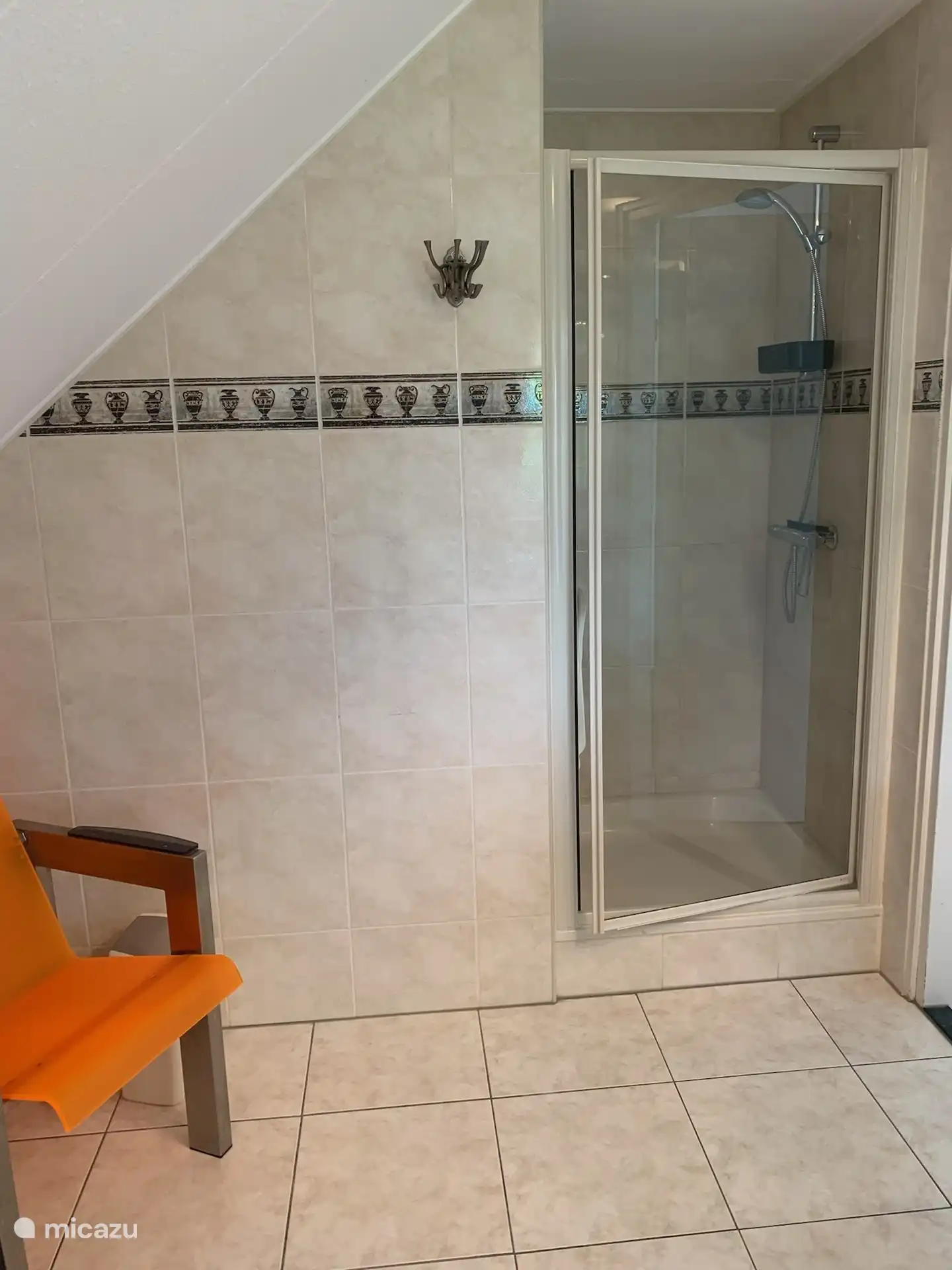 Dusche mit Duschstuhl