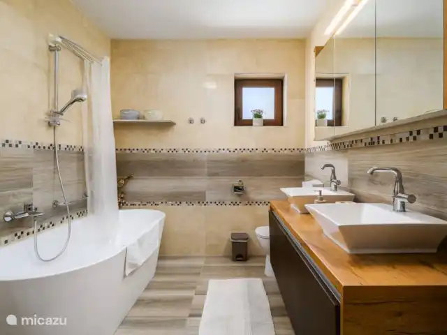 Villa SA-RA en Croacia, Istria, Brtonigla - villa baño