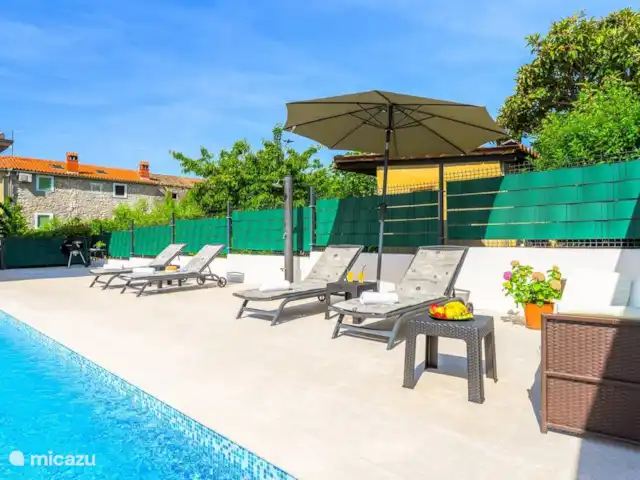 Villa SA-RA en Croacia, Istria, Brtonigla - villa Tumbonas