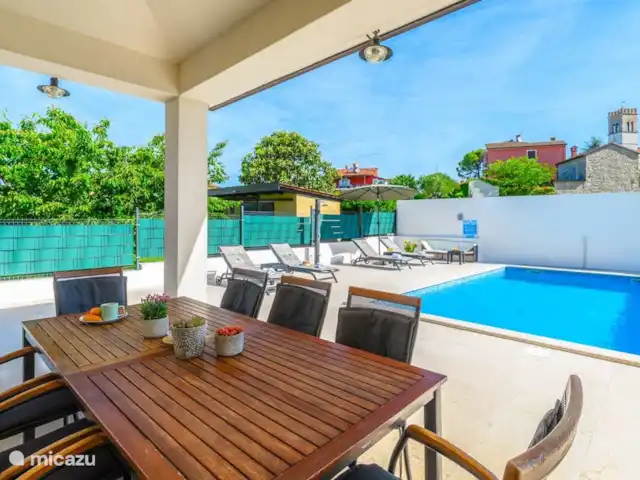 Villa SA-RA en Croacia, Istria, Brtonigla - villa veranda