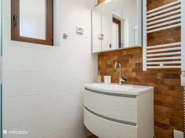 Villa SA-RA en Croacia, Istria, Brtonigla - villa baño