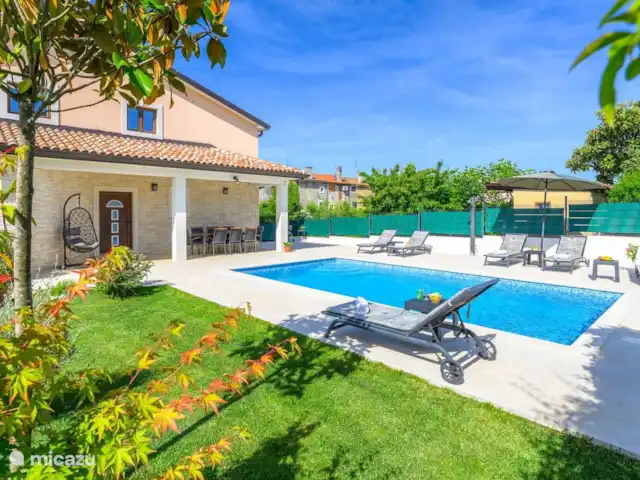 Villa SA-RA en Croacia, Istria, Brtonigla - villa piscina