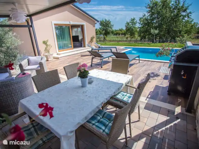 Villa Mihaela | Croatie, Istrie, Porec - villa table d’extérieur