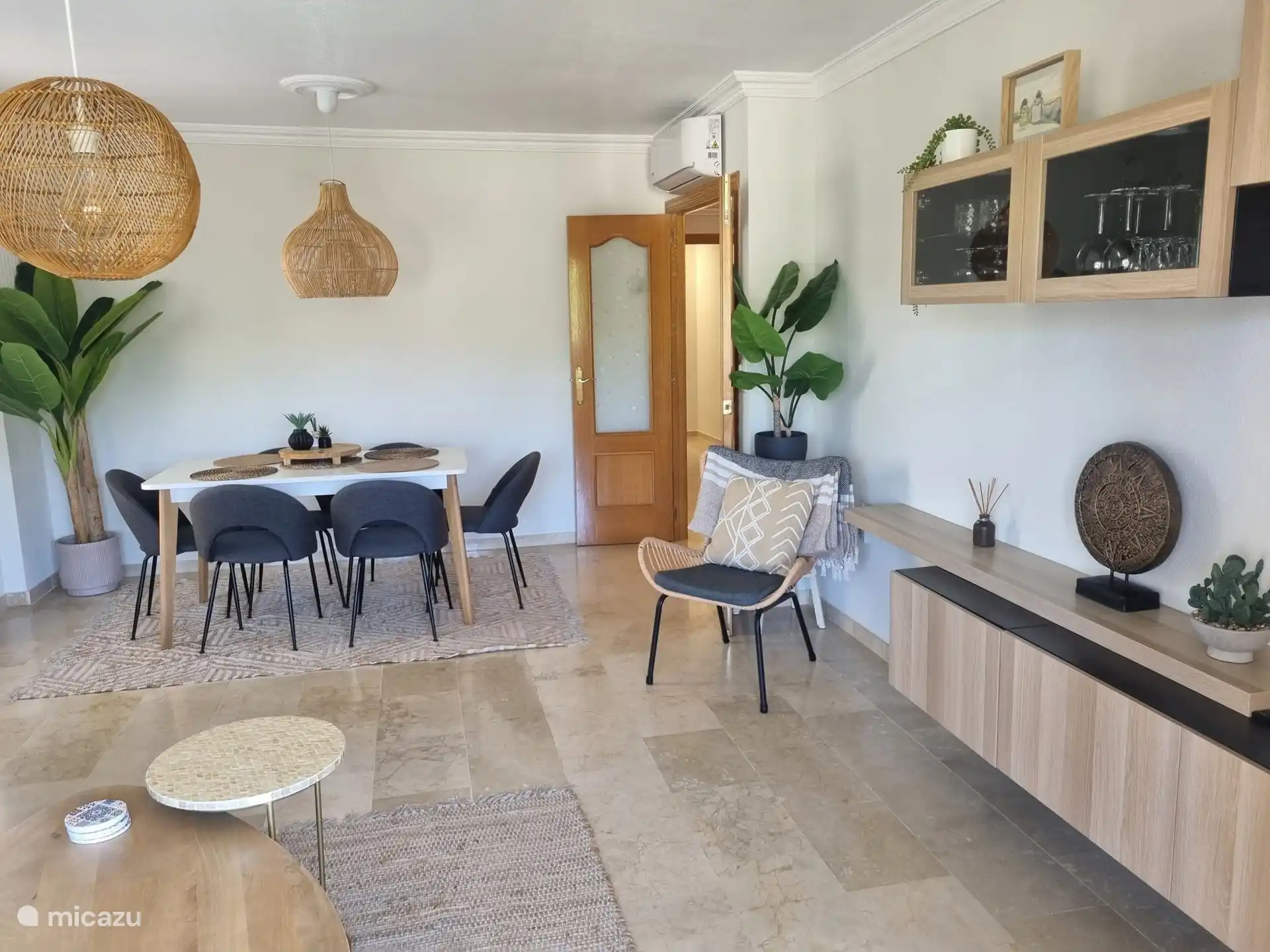 Salon-salle à manger