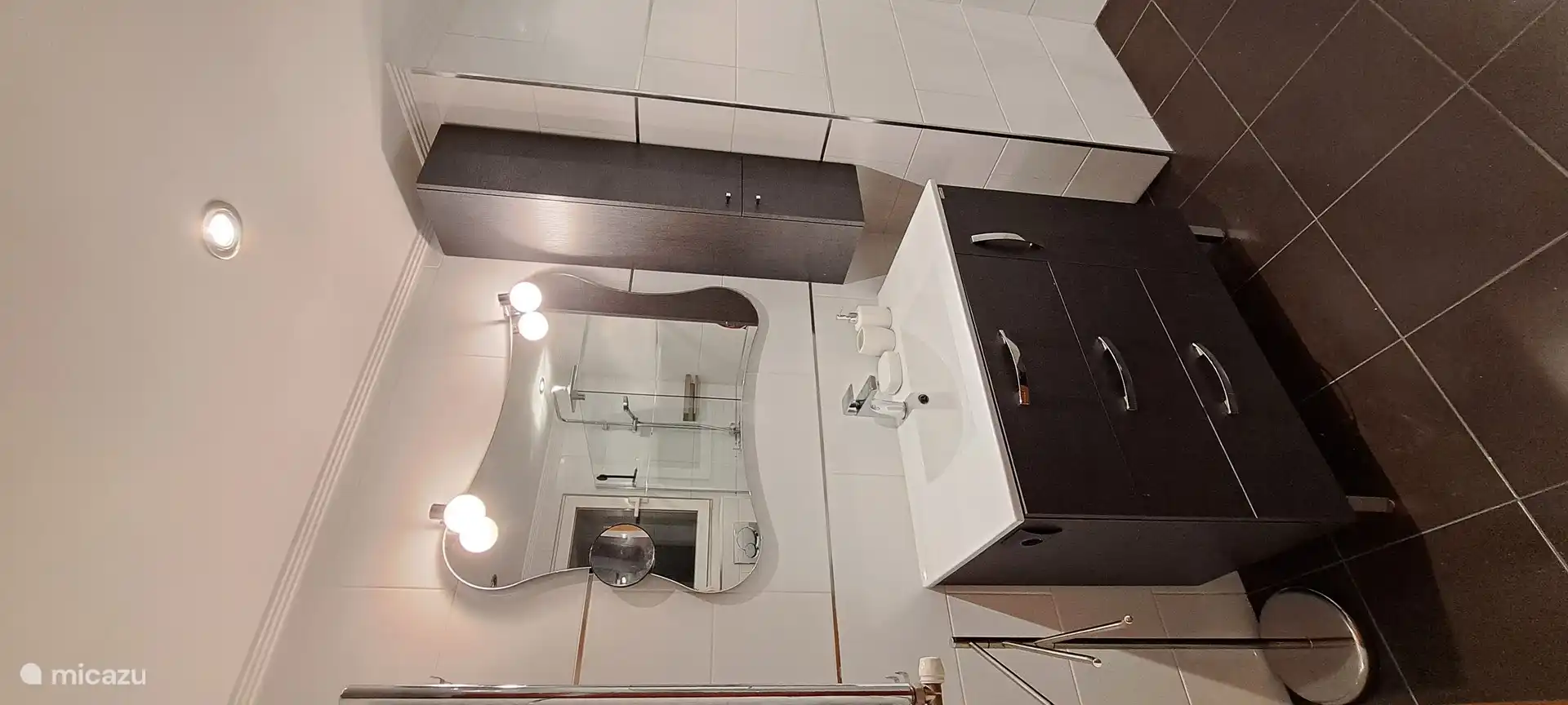 en-suite Badezimmer, Schlafzimmer 1